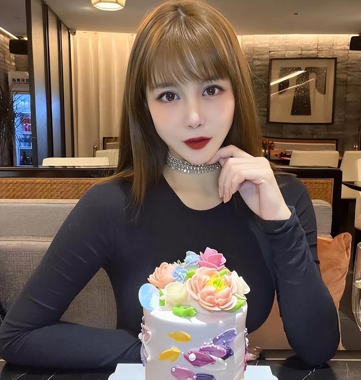宝马女马诺真实经历_网红马诺八卦最新事件视频大全-_马诺离婚家暴事件