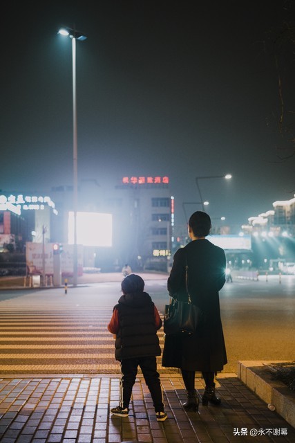 妈妈无私付出_妈妈深沉包容的爱_无私奉献的妈妈6篇精选作文